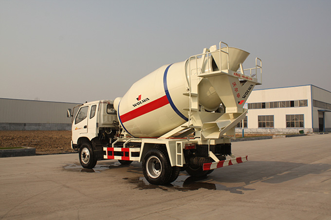 2CBM concrete mixer truck